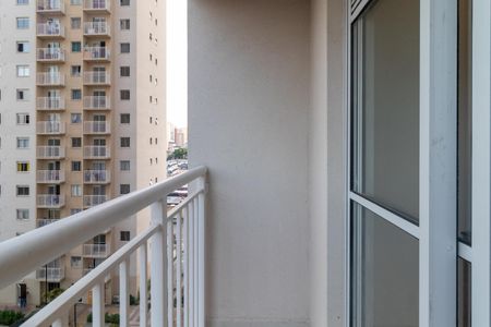 Varanda de apartamento para alugar com 1 quarto, 32m² em Parque Industrial Tomas Edson, São Paulo