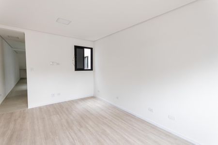 Quarto de apartamento à venda com 1 quarto, 96m² em Vila Curuçá, Santo André