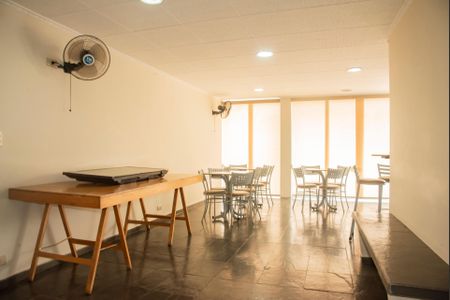 Apartamento para alugar com 60m², 2 quartos e 1 vagaSalão de Festas