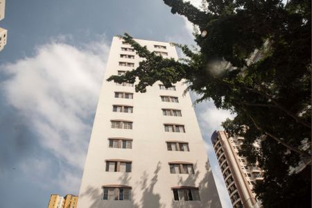 Apartamento para alugar com 60m², 2 quartos e 1 vagaFachada