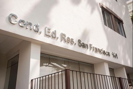 Apartamento para alugar com 60m², 2 quartos e 1 vagaFachada