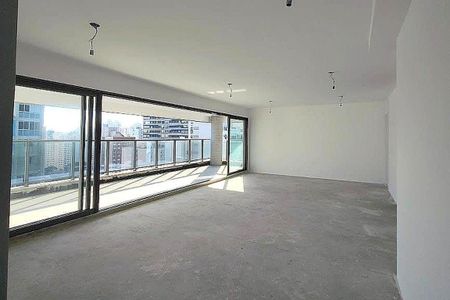 Apartamento à venda com 4 quartos, 212m² em Cerqueira César, São Paulo