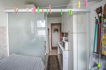 Apartamento à venda com 65m², 3 quartos e 1 vagaÁrea de Serviço