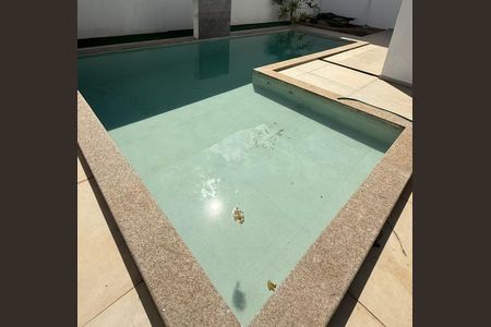 Casa para alugar com 231m², 3 quartos e 3 vagas Casa para alugar com 231m², 3 quartos e 3 vagasPiscina