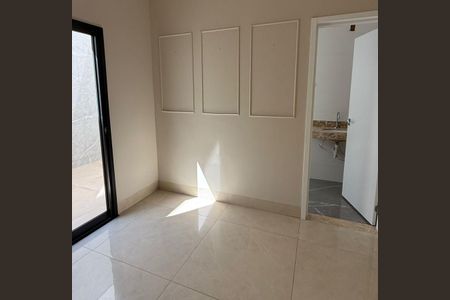 Casa para alugar com 231m², 3 quartos e 3 vagas Casa para alugar com 231m², 3 quartos e 3 vagasQuarto 2 - Suíte