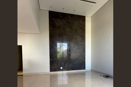 Casa para alugar com 231m², 3 quartos e 3 vagas Casa para alugar com 231m², 3 quartos e 3 vagasSala