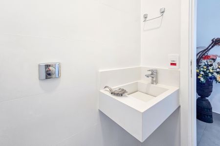 Apartamento para alugar com 170m², 4 quartos e 1 vagalavabo