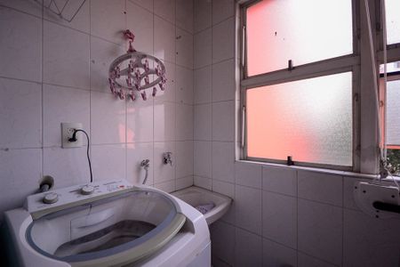 Apartamento à venda com 65m², 3 quartos e 1 vagaÁrea de Serviço 