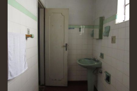 Casa para alugar com 520m², 2 quartos e 5 vagasBanheiro 1