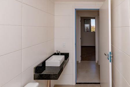 Apartamento à venda com 54m², 2 quartos e 1 vagaBanheiro Social