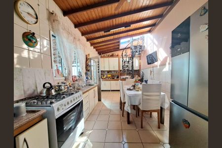 Apartamento à venda com 289m², 4 quartos e 2 vagas Apartamento à venda com 289m², 4 quartos e 2 vagasCozinha