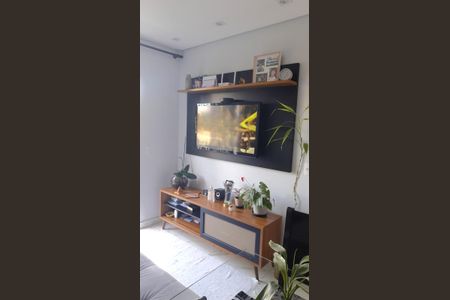 Sala de apartamento para alugar com 2 quartos, 50m² em Cemucam, Cotia