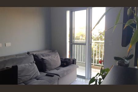Sala de apartamento para alugar com 2 quartos, 50m² em Cemucam, Cotia