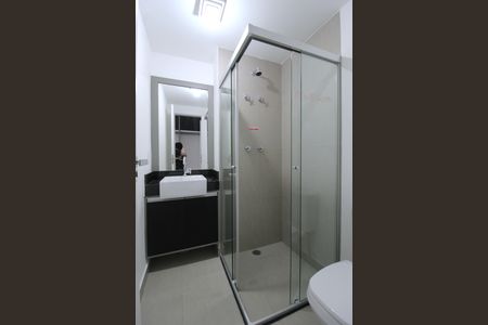 Banheiro Social de kitnet/studio para alugar com 1 quarto, 24m² em Vila Olímpia, São Paulo