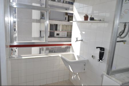 Apartamento à venda com 70m², 2 quartos e 1 vagaÁrea de Serviço