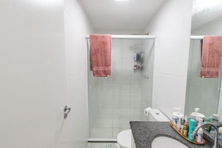 Apartamento para alugar com 59m², 2 quartos e 1 vaga Apartamento para alugar com 59m², 2 quartos e 1 vagaBanheiro da suíte