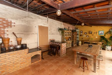 Casa à venda com 400m², 5 quartos e 6 vagasEspaço Gourmet