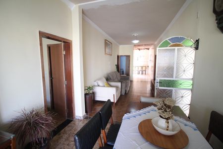 Sala de casa para alugar com 5 quartos, 400m² em Milionários, Belo Horizonte