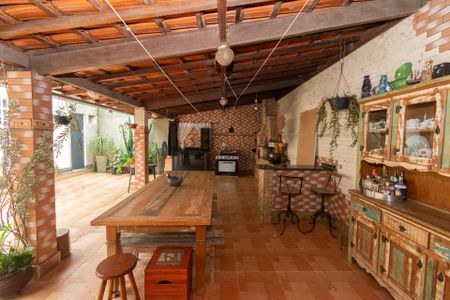 Casa à venda com 400m², 5 quartos e 6 vagasEspaço Gourmet