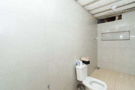 Casa à venda com 400m², 5 quartos e 6 vagasBanheiro da Suíte 2