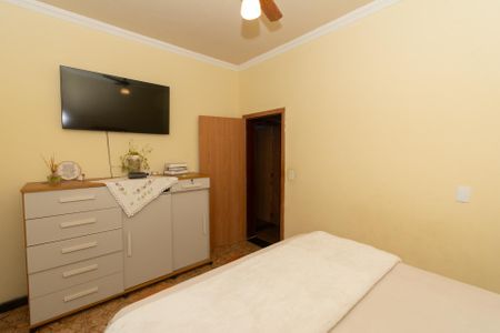 Casa à venda com 400m², 5 quartos e 6 vagasSuíte 2