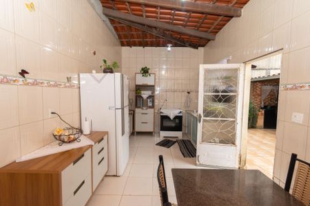 Casa à venda com 400m², 5 quartos e 6 vagasCozinha