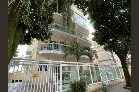Apartamento à venda com 60m², 2 quartos e 1 vagaFachada