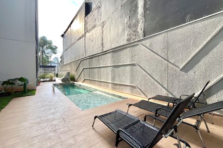 Studio à venda com 26m², 1 quarto e sem vaga Studio à venda com 26m², 1 quarto e sem vagaÁrea comum - Piscina