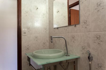 Casa à venda com 120m², 2 quartos e 1 vagaBanheiro