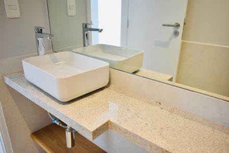 Apartamento à venda com 84m², 2 quartos e 1 vaga Apartamento à venda com 84m², 2 quartos e 1 vagaLavabo