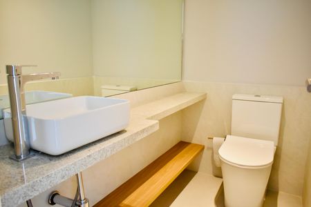 Apartamento à venda com 84m², 2 quartos e 1 vaga Apartamento à venda com 84m², 2 quartos e 1 vagaLavabo