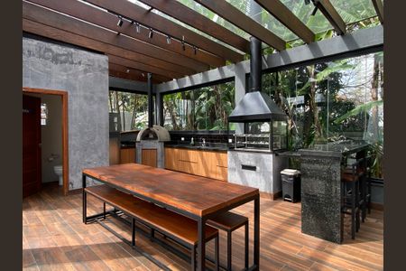 Apartamento à venda com 84m², 2 quartos e 1 vaga Apartamento à venda com 84m², 2 quartos e 1 vagaÁrea comum - Churrasqueira