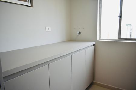 Apartamento à venda com 84m², 2 quartos e 1 vaga Apartamento à venda com 84m², 2 quartos e 1 vagaÁrea de Serviço