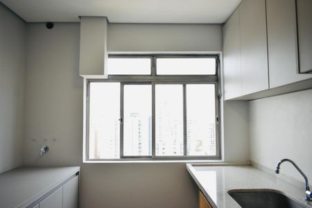 Apartamento à venda com 84m², 2 quartos e 1 vaga Apartamento à venda com 84m², 2 quartos e 1 vagaÁrea de Serviço