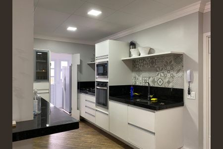 Apartamento à venda com 84m², 2 quartos e 1 vaga Apartamento à venda com 84m², 2 quartos e 1 vagaÁrea comum - Salão de festas