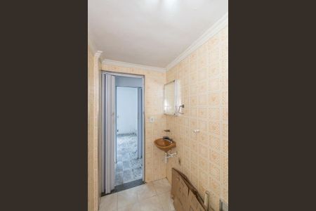 Apartamento à venda com 50m², 2 quartos e sem vaga Apartamento à venda com 50m², 2 quartos e sem vagaBanheiro Social