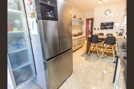 Apartamento à venda com 136m², 3 quartos e 2 vagasCozinha