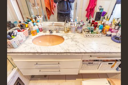 Apartamento à venda com 136m², 3 quartos e 2 vagasBanheiro da Suíte