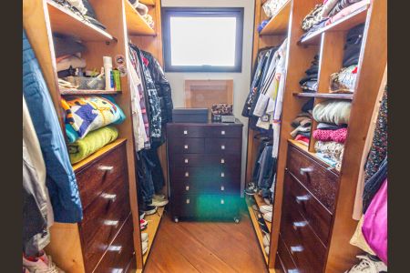 Apartamento à venda com 136m², 3 quartos e 2 vagasSuíte - Closet
