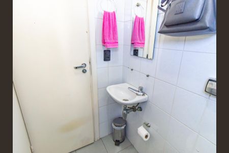 Apartamento à venda com 136m², 3 quartos e 2 vagasBanheiro de serviço