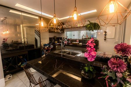 Casa para alugar com 300m², 4 quartos e 1 vaga Casa para alugar com 300m², 4 quartos e 1 vagaCozinha