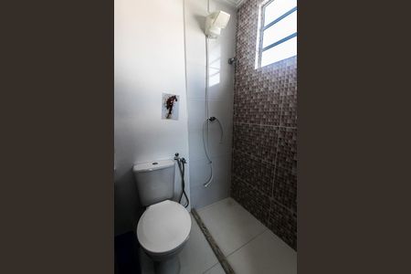 Banheiro da Suíte 3 de casa para alugar com 4 quartos, 300m² em Stiep, Salvador