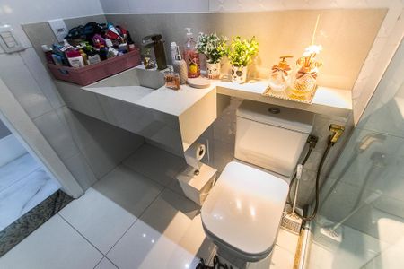 Casa para alugar com 300m², 4 quartos e 1 vaga Casa para alugar com 300m², 4 quartos e 1 vagaBanheiro da Suíte 1