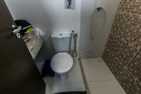 Casa para alugar com 300m², 4 quartos e 1 vaga Casa para alugar com 300m², 4 quartos e 1 vagaBanheiro da Suíte 3