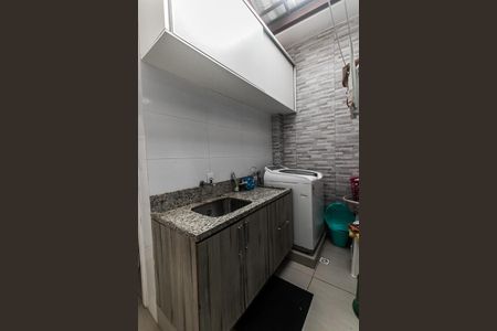 Área de Serviço de casa para alugar com 4 quartos, 300m² em Stiep, Salvador