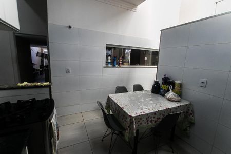 Cozinha 2 de casa para alugar com 4 quartos, 300m² em Stiep, Salvador