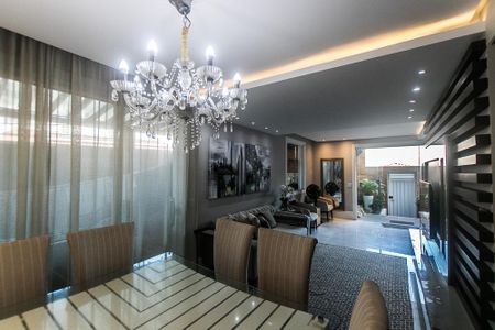 Casa para alugar com 300m², 4 quartos e 1 vaga Casa para alugar com 300m², 4 quartos e 1 vagaSala