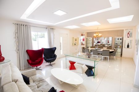 Casa de condomínio para alugar com 600m², 3 quartos e 2 vagasSala 1