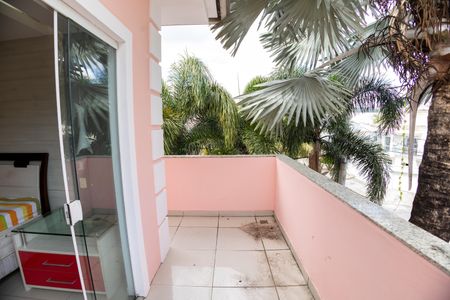 Casa de condomínio para alugar com 600m², 3 quartos e 2 vagasVaranda da Suíte