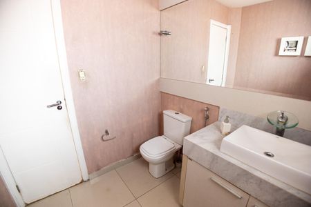 Casa de condomínio para alugar com 600m², 3 quartos e 2 vagasLavabo da Sala 2